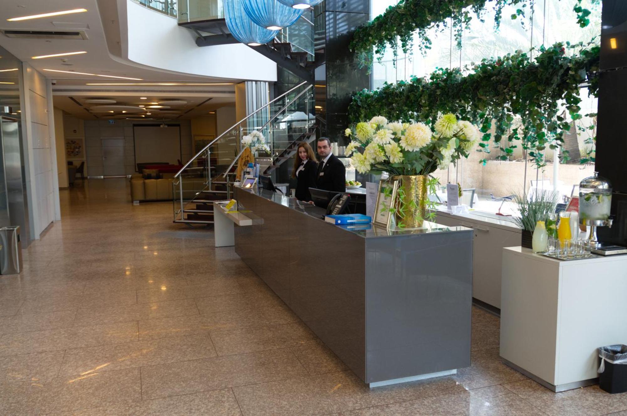 Benjamin Business Hotel Herzliya Экстерьер фото