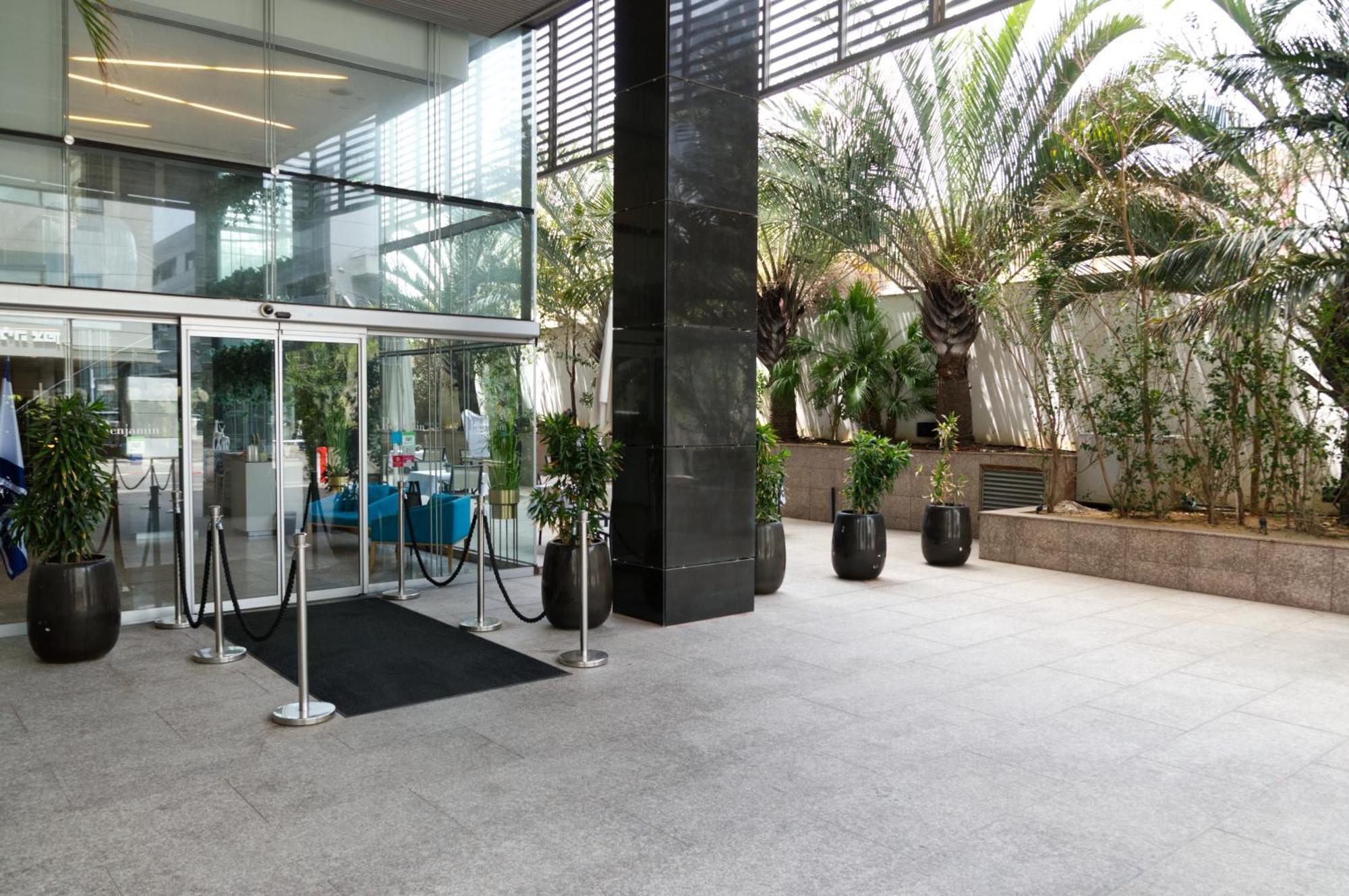 Benjamin Business Hotel Herzliya Экстерьер фото